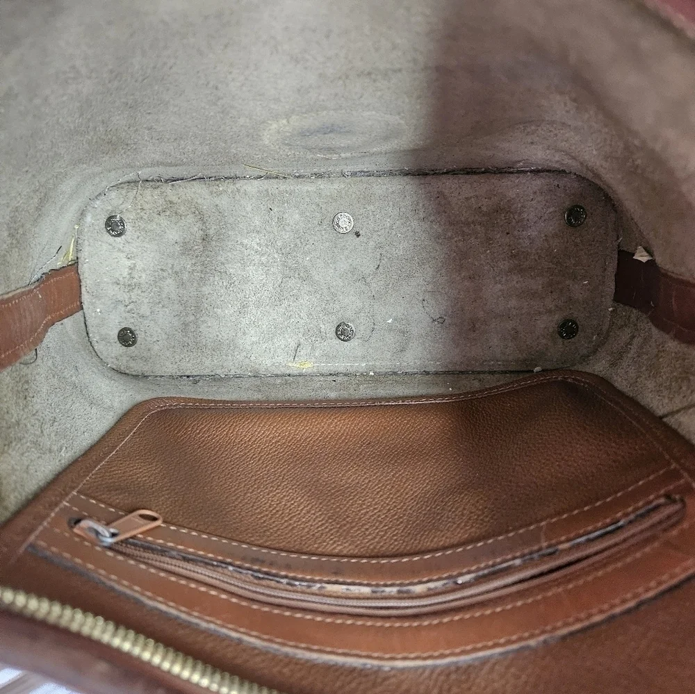 Dooney & Bourke Vintage Pebbled Leather Hobo Bag in Taupe and British Tan